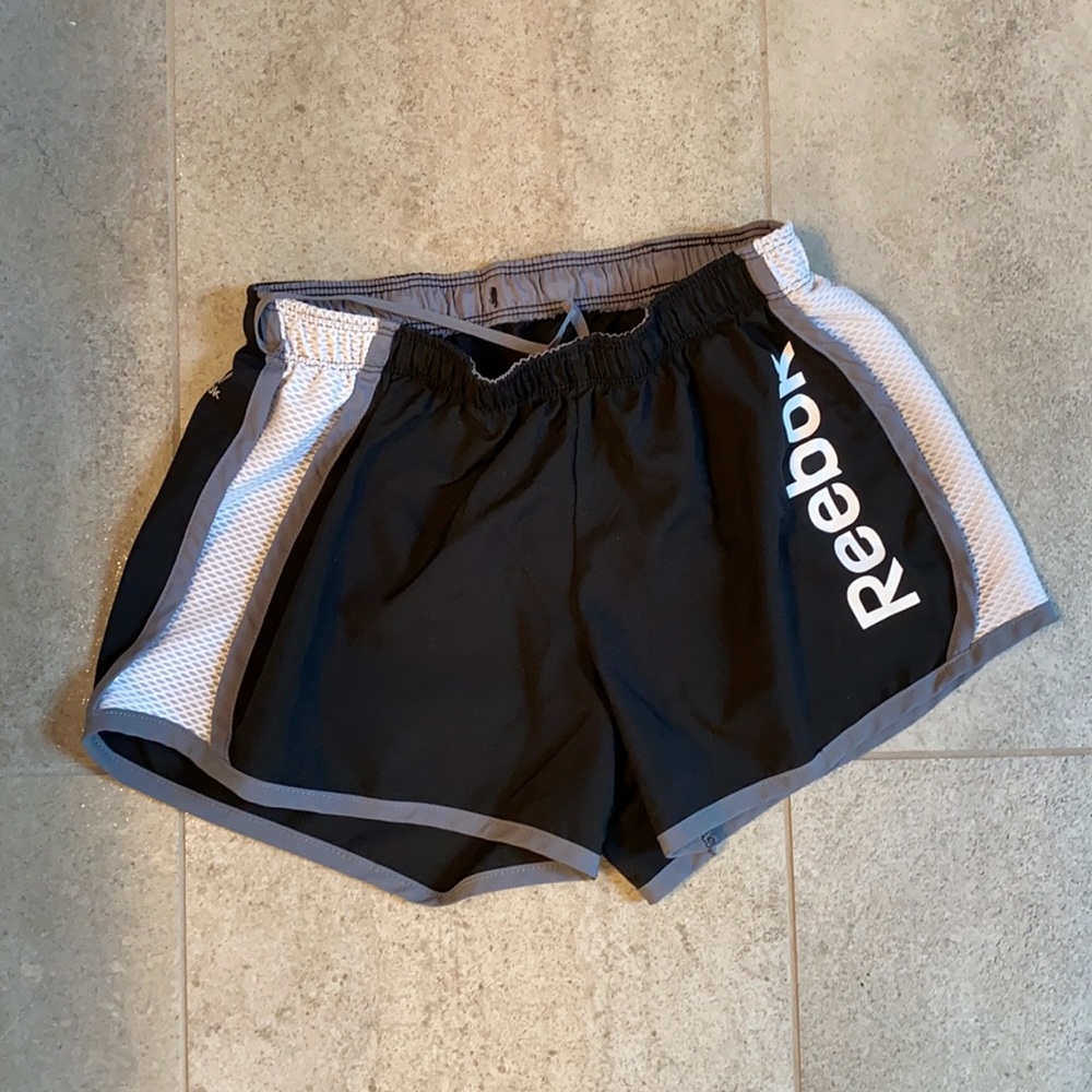 Reebok shorts size XS